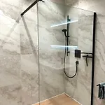 Deluxe M17 Lägenhet